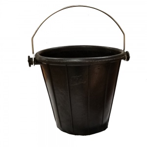 7.9 Gallon Rubber Bucket with Handle